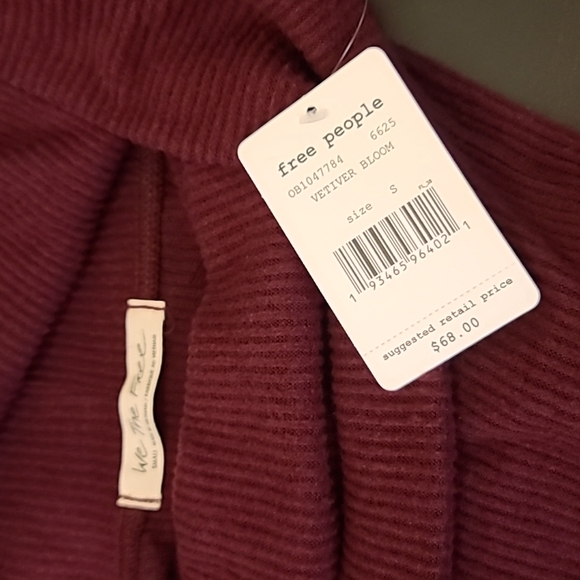 NWT We The Free Off Shoulder Sweater - Picture 3 of 6